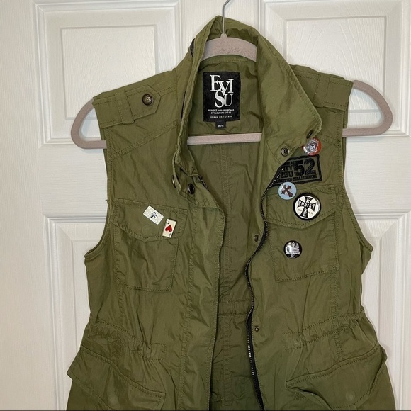 𝅺evisu Khaki Green Cargo Army Vest with Pins Small - Picture 2 of 7